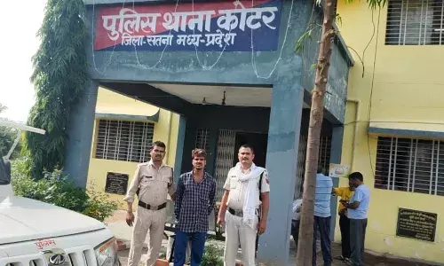 35 हजार की शराब के साथ बाइक सवार बंदी 35 हजार की शराब के साथ बाइक सवार बंदी