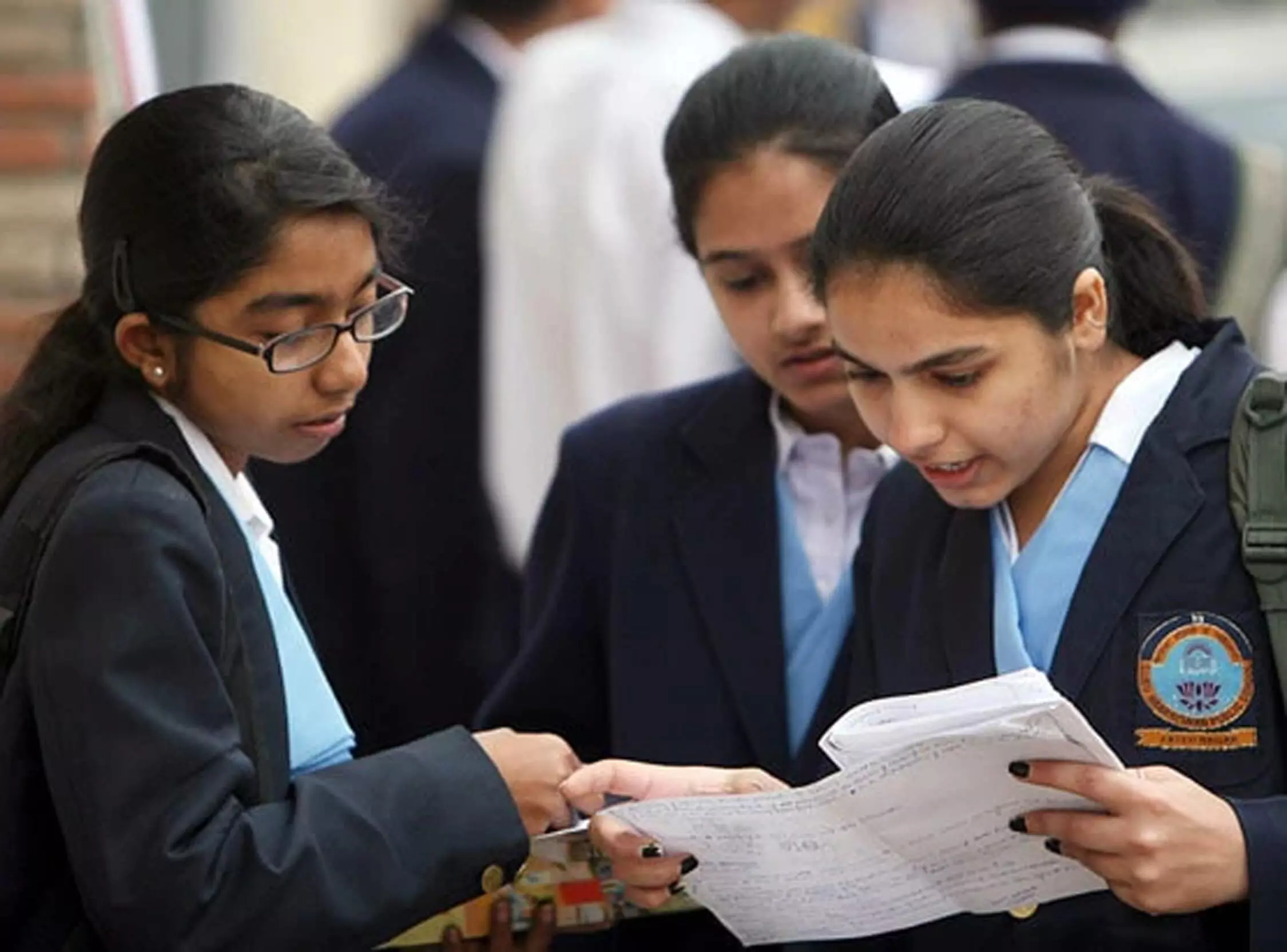 पढ़ाई के साथ काम करने वाली छात्राओं को सरकार देगी हर माह 2 हजार रुपए पढ़ाई के साथ काम करने वाली छात्राओं को सरकार देगी हर माह 2 हजार रुपए