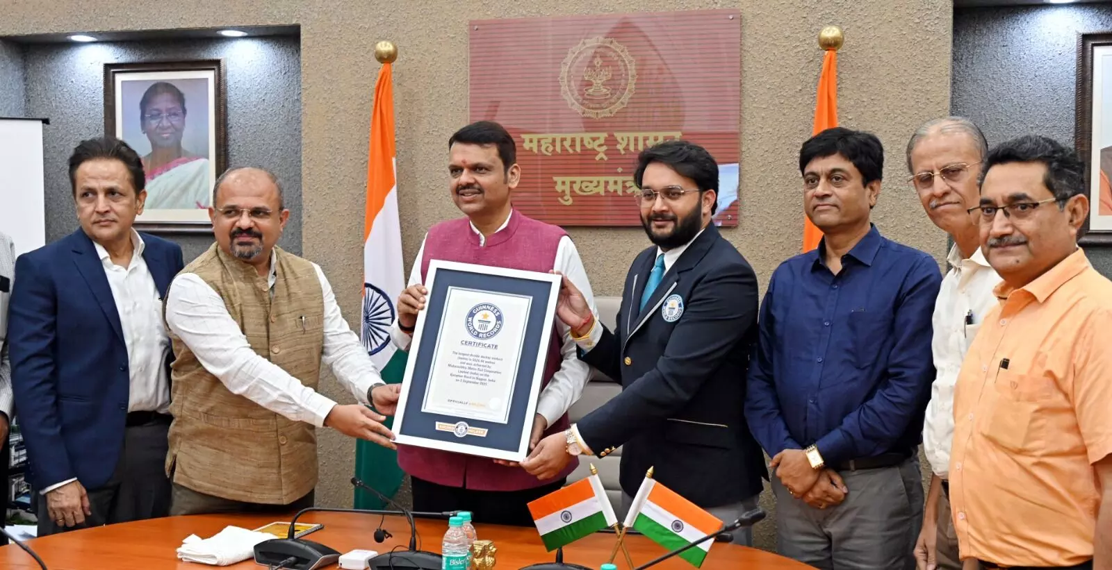 गिनीज बुक ऑफ वर्ल्ड रिकॉर्ड्स में दर्ज हुआ डबल - डेकर फ्लाईओवर गिनीज बुक ऑफ वर्ल्ड रिकॉर्ड्स में दर्ज हुआ डबल - डेकर फ्लाईओवर