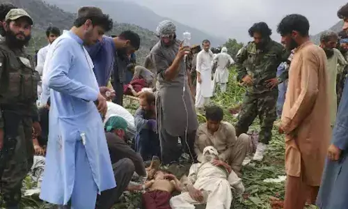 अफगानिस्तान की मदद के लिए आगे आया भारत, 15 टन खाने का सामान और 1000 टेंट भेजे, भूकंप से मरने वालों का आंकड़ा पहुंचा 1400 पार