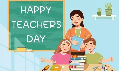 इस शिक्षक दिवस बनाना चाहते हैं टीचर्स का दिन यादगार, तो ऐसे सजाएं क्लास रूम, मिलेगा खूब सारा आशीर्वाद इस शिक्षक दिवस बनाना चाहते हैं टीचर्स का दिन यादगार, तो ऐसे सजाएं क्लास रूम, मिलेगा खूब सारा आशीर्वाद