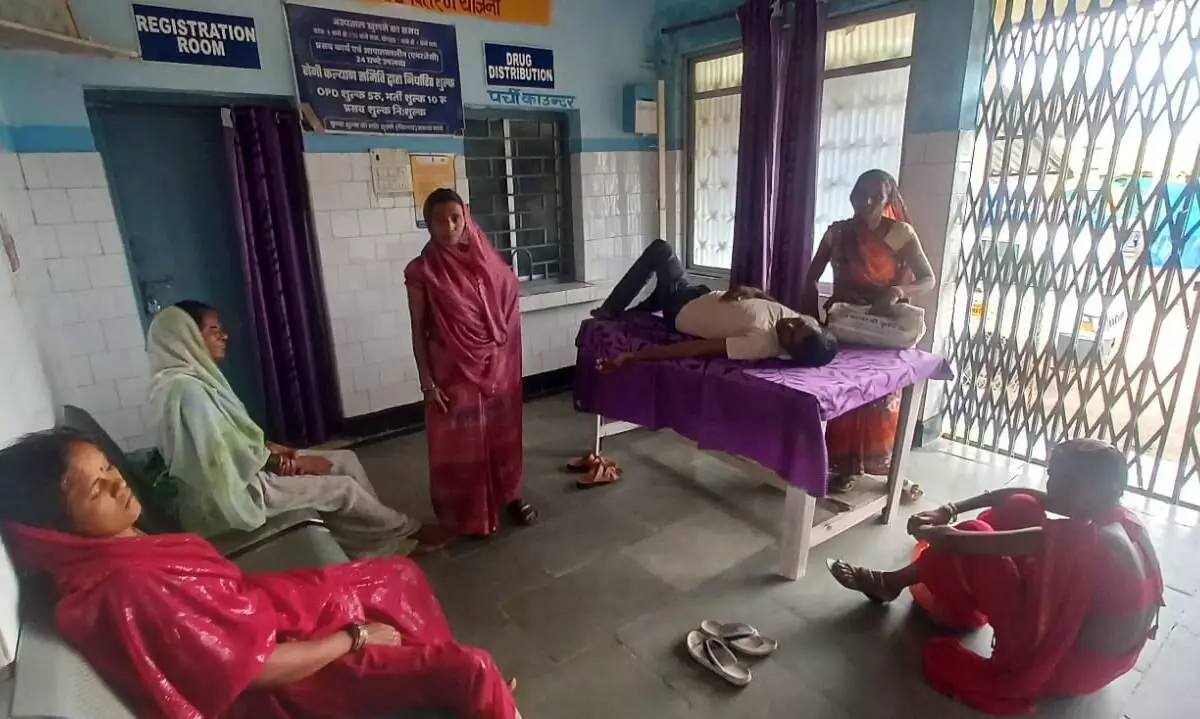 रैपुरा में उपस्वास्थ्य केन्द्र की स्थापना को लेकर युवाओं का संघर्ष रैपुरा में उपस्वास्थ्य केन्द्र की स्थापना को लेकर युवाओं का संघर्ष