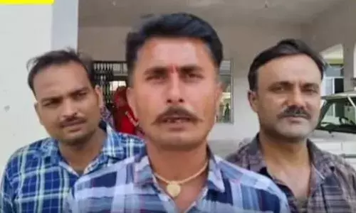 सरपंच, सचिव व उपयंत्री के खिलाफ ग्रामीणों ने की कार्रवाई की मांग, फर्जी बिल बाउचर से किया भुगतान सरपंच, सचिव व उपयंत्री के खिलाफ ग्रामीणों ने की कार्रवाई की मांग, फर्जी बिल बाउचर से किया भुगतान