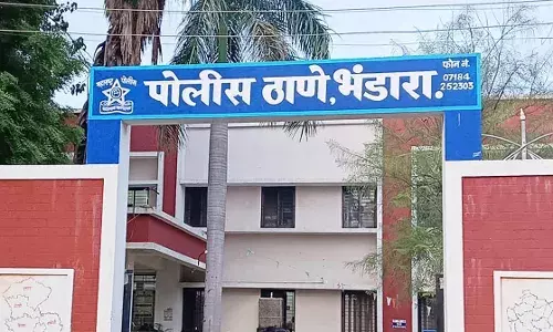 भंडारा में पकड़े जाने के भय से छत से कूदकर चोर पैर तुड़वा बैठा