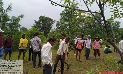कृषि कार्य में मग्न था किसान , घसीटकर ले गया बाघ, देखते रह गए लोग कृषि कार्य में मग्न था किसान , घसीटकर ले गया बाघ, देखते रह गए लोग