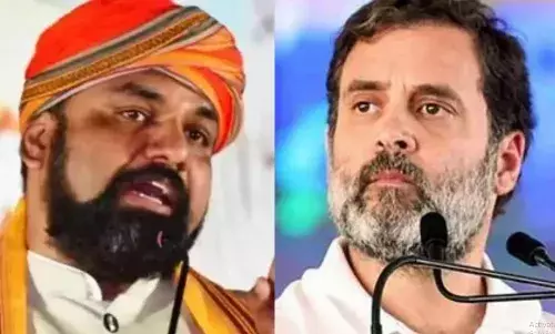 बीड़ी बयान पर कांग्रेस की बड़ी मुश्किलें, बीजेपी ने राहुल गांधी से मांगा जवाब बीड़ी बयान पर कांग्रेस की बड़ी मुश्किलें, बीजेपी ने राहुल गांधी से मांगा जवाब