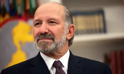 अमेरिकी मंत्री ने ट्रेड डील को लेकर दिया बड़ा बयान, भारत में हो सकती है इसकी आलोचना अमेरिकी मंत्री ने ट्रेड डील को लेकर दिया बड़ा बयान, भारत में हो सकती है इसकी आलोचना