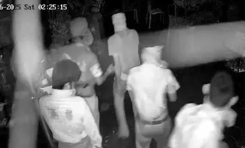 अपराधियों के हौसले बुलंद... MP कांग्रेस प्रदेश चीफ जीतू पटवारी के निवास पर घुसे डकैत... सरकार से की ये मांग