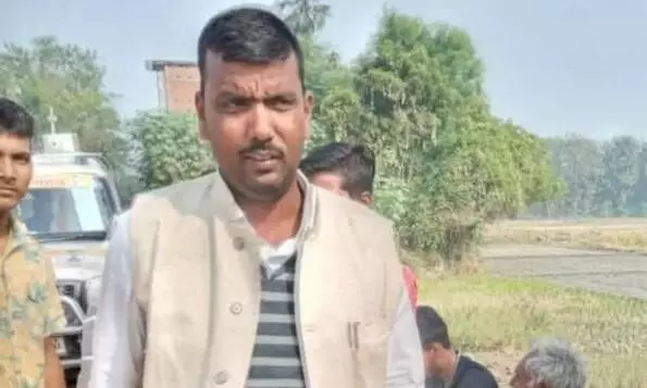 बिहार में चुनाव की तैयारियों के बीच चली गोलियां, मौके पर SP समेत भारी संख्या में पुलिस बल तैनात बिहार में चुनाव की तैयारियों के बीच चली गोलियां, मौके पर SP समेत भारी संख्या में पुलिस बल तैनात