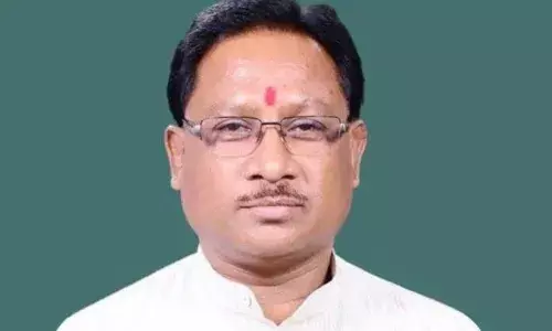 मुख्यमंत्री साय ने रायपुर की पहली महिला विधायक स्वर्गीय रजनी ताई उपासने के निवास पहुंचकर अर्पित की श्रद्धांजलि