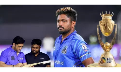 एशिया कप में संजू तोड़ सकते हैं धोनी का ये रिकॉर्ड, बस चंद कदम दूर एशिया कप में संजू तोड़ सकते हैं धोनी का ये रिकॉर्ड, बस चंद कदम दूर