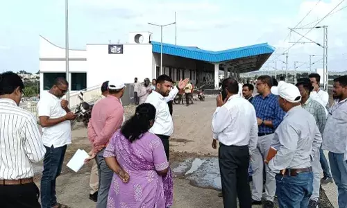 बीड - परली रेलवे लाइन के लिए भूमि अधिग्रहण तेज़ करें - कलेक्टर विवेक जॉनसन