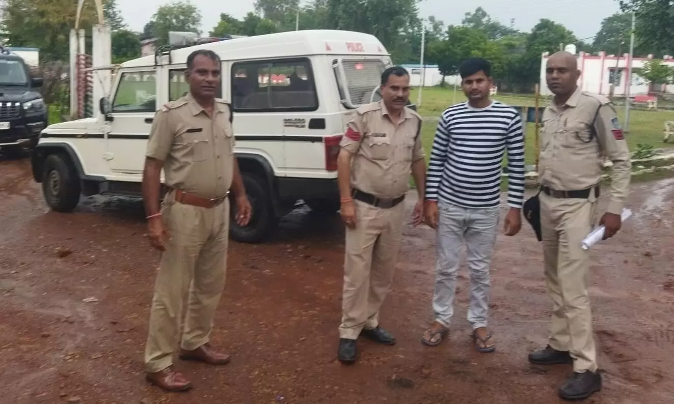 दुष्कर्म के आरोप में 10 हजार का इनामी गिरफ्तार दुष्कर्म के आरोप में 10 हजार का इनामी गिरफ्तार