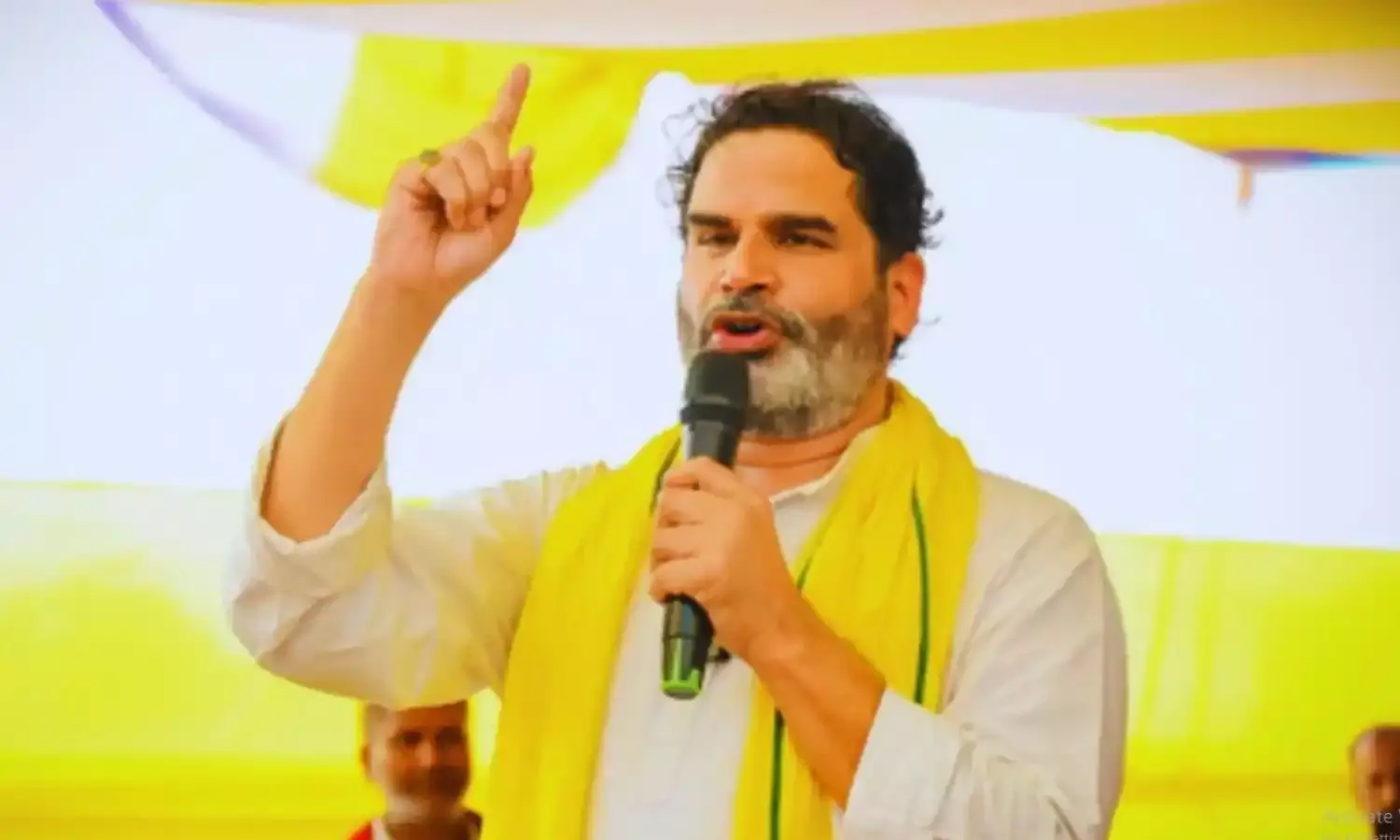लोग लूट के रुपयों से विदेश में घर-प्रॉपर्टी... प्रशांत किशोर ने नीतीश सरकार पर कसा तंज