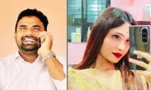 पूर्व उपसरपंच आत्महत्या मामले में लावणी डांसर गिरफ्तार, ब्लैकमेल करती थी !