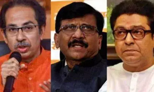 राज ठाकरे से मिलने फिर पहुंचे उद्धव ठाकरे, नेपाल हिंसा पर दोनों शिवसेना के संजय आमने-सामने राज ठाकरे से मिलने फिर पहुंचे उद्धव ठाकरे, नेपाल हिंसा पर दोनों शिवसेना के संजय आमने-सामने