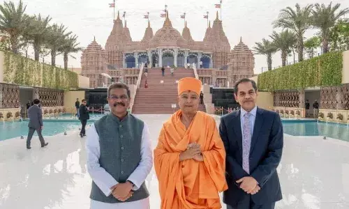 केंद्रीय शिक्षा मंत्री धर्मेन्द्र ने अबू धाबी के बीएपीएस हिंदू मंदिर में किए दर्शन केंद्रीय शिक्षा मंत्री धर्मेन्द्र ने अबू धाबी के बीएपीएस हिंदू मंदिर में किए दर्शन