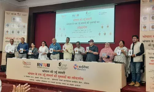 संतोष चौबे ने किया भोपाल के 10 शायरों की किताबों का लोकार्पण, बताया उर्दू शायरी का पुनर्जागरण