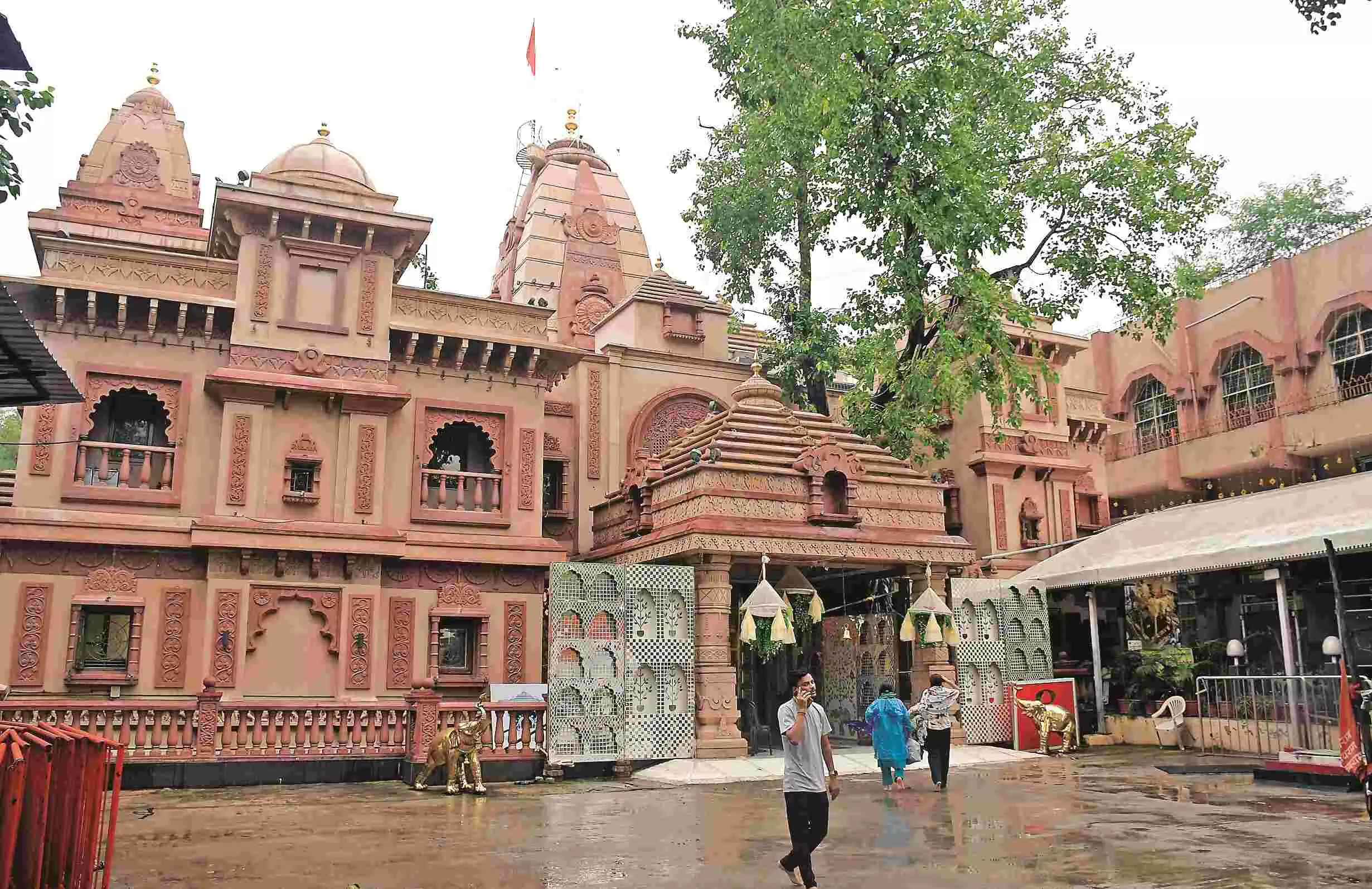 अब लीज की बाधा दूर, श्रीगणेश टेकड़ी मंदिर में होंगी नई सुविधाएं अब लीज की बाधा दूर, श्रीगणेश टेकड़ी मंदिर में होंगी नई सुविधाएं