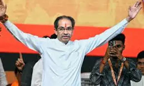 शिवसेना के दोनों गुटों में शिवाजी पार्क पर उद्धव, तो आजाद मैदान में दहाडेंगे शिंदे शिवसेना के दोनों गुटों में शिवाजी पार्क पर उद्धव, तो आजाद मैदान में दहाडेंगे शिंदे