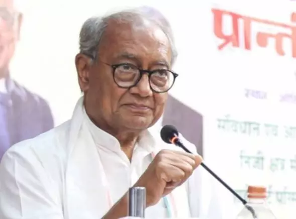 नकली उर्वरकों के नमूने भ्रष्टाचार के चलते लैब में हो रहे पास, अमानक उर्वरकों की बिक्री पर रोक लगाए सरकार - दिग्विजय सिंह नकली उर्वरकों के नमूने भ्रष्टाचार के चलते लैब में हो रहे पास, अमानक उर्वरकों की बिक्री पर रोक लगाए सरकार - दिग्विजय सिंह