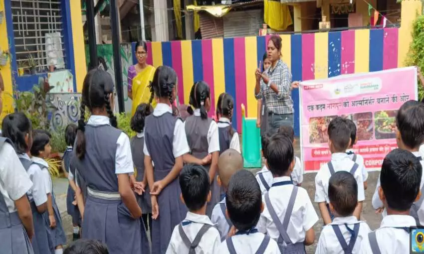 स्वच्छता अंगीकार को लेकर विद्यार्थियों से आवाहन, स्कूलों में रैली एवं जनजागरण स्वच्छता अंगीकार को लेकर विद्यार्थियों से आवाहन, स्कूलों में रैली एवं जनजागरण