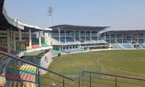 भारत -पाकिस्तान मैच पर राजनीतिक बयानबाजी से लेकर क्रिकेट प्रेमियों की भावना भारत -पाकिस्तान मैच पर राजनीतिक बयानबाजी से लेकर क्रिकेट प्रेमियों की भावना