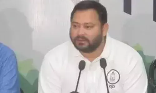 आरजेडी नेता व पूर्व डिप्टी सीएम तेजस्वी ने बिहार सरकार के शहरी विकास मंत्री जीवेश मिश्रा पर लगाए गंभीर आरोप