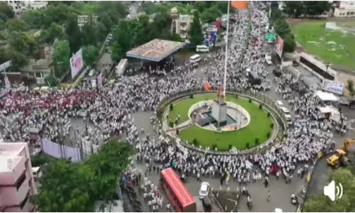 बंजारा समुदाय का विशाल मार्च, सांसद और 6 विधायकों का समर्थन बंजारा समुदाय का विशाल मार्च, सांसद और 6 विधायकों का समर्थन