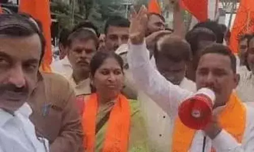 जबलपुर में किसानों ने निकाली ट्रेक्टर रैली, प्रधानमंत्री और मुख्यमंत्री के नाम सौंपा ज्ञापन