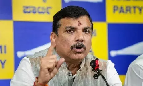 वक्फ संशोधन बिल पर SC का आया फैसला, आप सांसद ने पीएम मोदी और बीजेपी पर जमकर किया हमला वक्फ संशोधन बिल पर SC का आया फैसला, आप सांसद ने पीएम मोदी और बीजेपी पर जमकर किया हमला