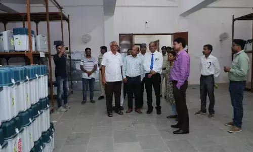 ईव्हीएम वेयरहाउस का किया त्रैमासिक निरीक्षण ईव्हीएम वेयरहाउस का किया त्रैमासिक निरीक्षण