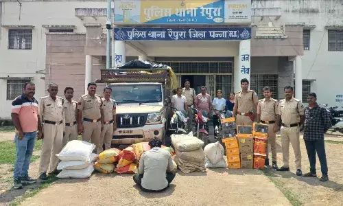 ट्रक की तिरपाल काटने वाले गिरोह का पर्दाफाश, एक गिरफ्तार ट्रक की तिरपाल काटने वाले गिरोह का पर्दाफाश, एक गिरफ्तार