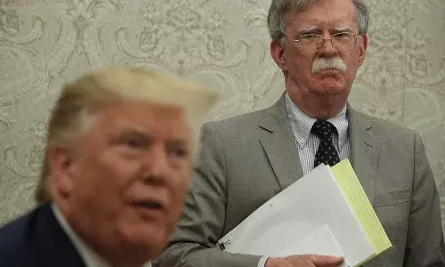 अमेरिका के पूर्व सलाहकार ने किया बड़ा दावा... भारत पर लगाए 50 फीसदी टैरिफ को ट्रंप की बताई गलती... राष्ट्रपति को PM मोदी से... अमेरिका के पूर्व सलाहकार ने किया बड़ा दावा... भारत पर लगाए 50 फीसदी टैरिफ को ट्रंप की बताई गलती... राष्ट्रपति को PM मोदी से...