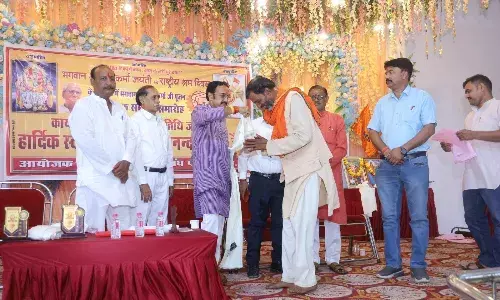 विश्वकर्मा जयंती पर भगवान विश्वकर्मा का पूजन, समारोह में श्रमिकों का हुआ सम्मान