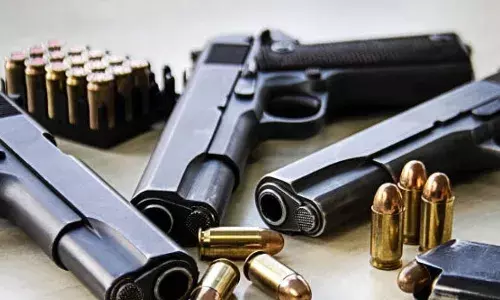 पिता-पुत्र, पुत्री-पिता समेत 29 शूटर्स के आर्म्स लाइसेंस निरस्त, 2 के सस्पेंड जांच में मिले झूठे शपथ और आपराधिक केस पिता-पुत्र, पुत्री-पिता समेत 29 शूटर्स के आर्म्स लाइसेंस निरस्त, 2 के सस्पेंड जांच में मिले झूठे शपथ और आपराधिक केस