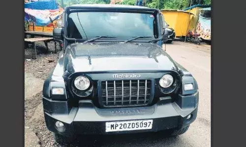 पुलिस को शहर में नजर नहीं आ रहीं काली फिल्म लगीं ये कारें