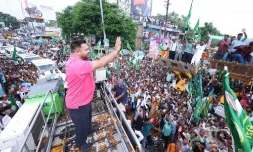 तेजस्वी यादव की रैली में पीएम मोदी की मां को एक बार फिर दी गाली, बीजेपी ने लगाए ये आरोप, राजद ने किया पलटवार तेजस्वी यादव की रैली में पीएम मोदी की मां को एक बार फिर दी गाली, बीजेपी ने लगाए ये आरोप, राजद ने किया पलटवार