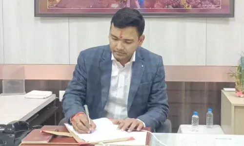 जबलपुर हाईकोर्ट का रायसेन कलेक्टर के खिलाफ बड़ा एक्शन, 25 हजार रुपये का वारंट जारी, 23 साल पुराने पारिवारिक संपत्ति मामले से जुड़ा है विवाद