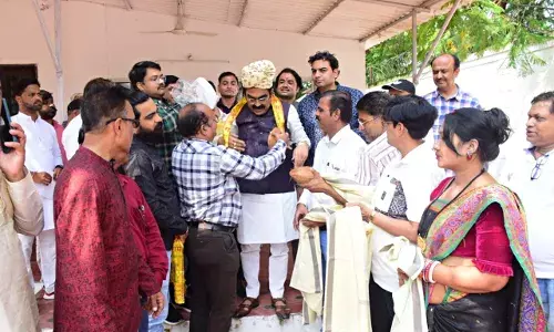 एडवोकेट प्रोटेक्शन एक्ट , अधिवक्ताओं को आयुष्मान कार्ड योजना मे  किया  जाए शामिल करना