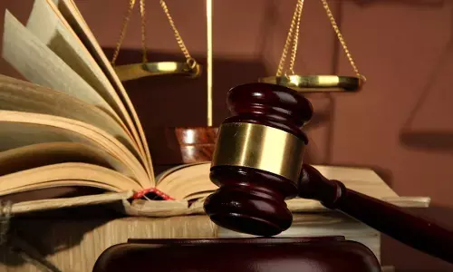 ड्यूटी के दौरान जान गंवाने वाले फूड इंस्पेक्टर के परिवार को 24 साल बाद मिला न्याय ड्यूटी के दौरान जान गंवाने वाले फूड इंस्पेक्टर के परिवार को 24 साल बाद मिला न्याय