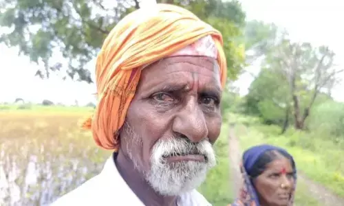 कितनी दर्द भरी है इन भूमि पुत्रों की कहानी, सात समंदर जैसा आंखों में उतरा पानी - न बेटा रहा, न बची फसलें