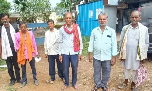 खरीदी में मात्र पंद्रह दिन बचे परंतु रैपुरा में नहीं हो रहे पंजीयन, किसान परेशान खरीदी में मात्र पंद्रह दिन बचे परंतु रैपुरा में नहीं हो रहे पंजीयन, किसान परेशान