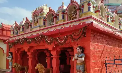 बीड की श्री खंडेश्वरी माता के दर्शन के लिए आते हैं लाखो श्रध्दालु