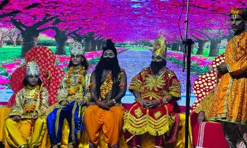 पचास वर्ष से भी पुराना है रैपुरा के रामलीला के मंचन का इतिहास, निर्देशक, कोरियोग्राफर से लेकर अभिनेता तक गांव की ही पूरी टीम पचास वर्ष से भी पुराना है रैपुरा के रामलीला के मंचन का इतिहास, निर्देशक, कोरियोग्राफर से लेकर अभिनेता तक गांव की ही पूरी टीम