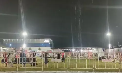 गरबा का जुनून...बारिश भी ठंडा नहीं कर पाई जोश, भीगते हुए जमकर नाचे