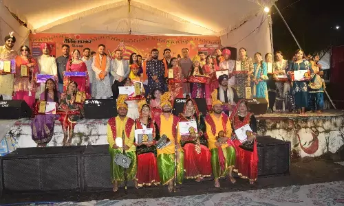 गरबा महोत्सव में उमड़ा जनसैलाब, खुशियों का अनलिमिटेड सेलिब्रेशन