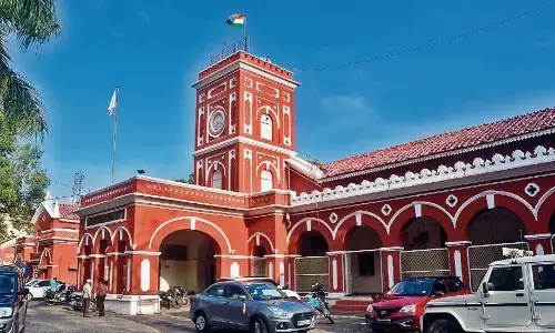 450 संविदा सफाई कर्मियों का हर साल होना था एग्रीमेंट, सात साल से नहीं हुआ 450 संविदा सफाई कर्मियों का हर साल होना था एग्रीमेंट, सात साल से नहीं हुआ