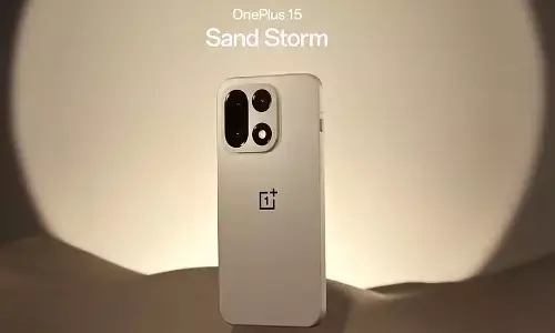 OnePlus 15 अक्टूबर में होगा लॉन्च, कंपनी ने सैंड ड्यून कलर और डिजाइन की जानकारी शेयर की OnePlus 15 अक्टूबर में होगा लॉन्च, कंपनी ने सैंड ड्यून कलर और डिजाइन की जानकारी शेयर की