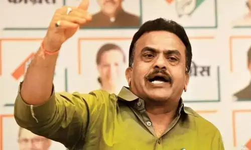 कांग्रेस ने 26/11 आतंकवादी हमले पर दिया बयान, संजय निरुपम ने किया जोरदार पलटवार कांग्रेस ने 26/11 आतंकवादी हमले पर दिया बयान, संजय निरुपम ने किया जोरदार पलटवार